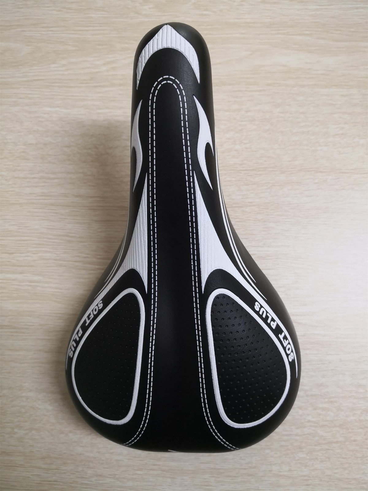 BICYCLE SADDLE - Image 2