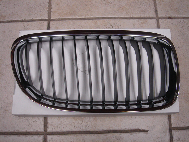 Chrome and Black Front Grille for 2009-2011 BMW 3 Series E90 M3