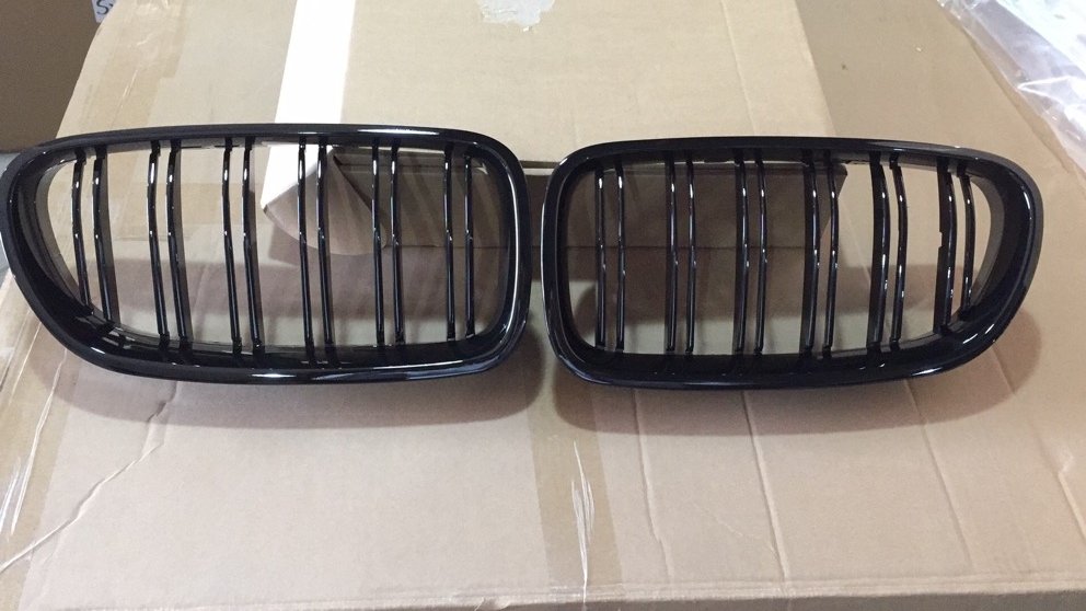 High Gloss Black Double Slat Front Grille for BMW 5 Series F10 2010-2016
