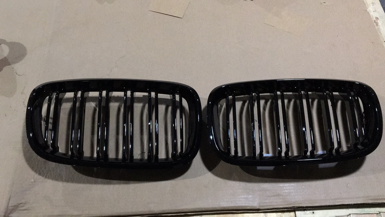 Car Front Grille for BMW X5 E70 (2007-2009)