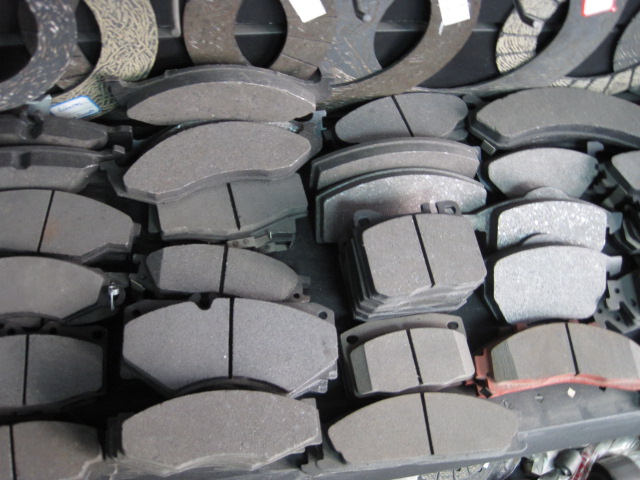 High-Performance Vehicle Brake Pads