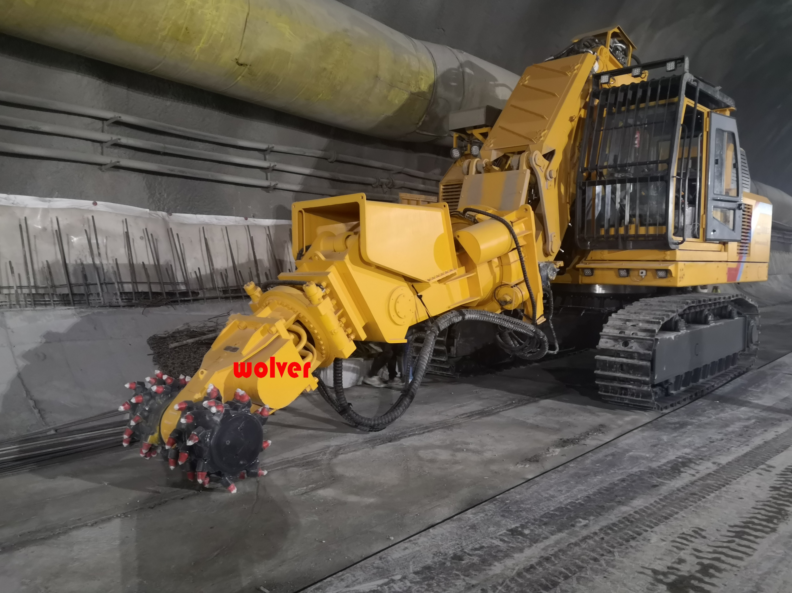 BT150 hydraulic transverse milling rotary drum cutter with slewing bearing for excavator - Image 3