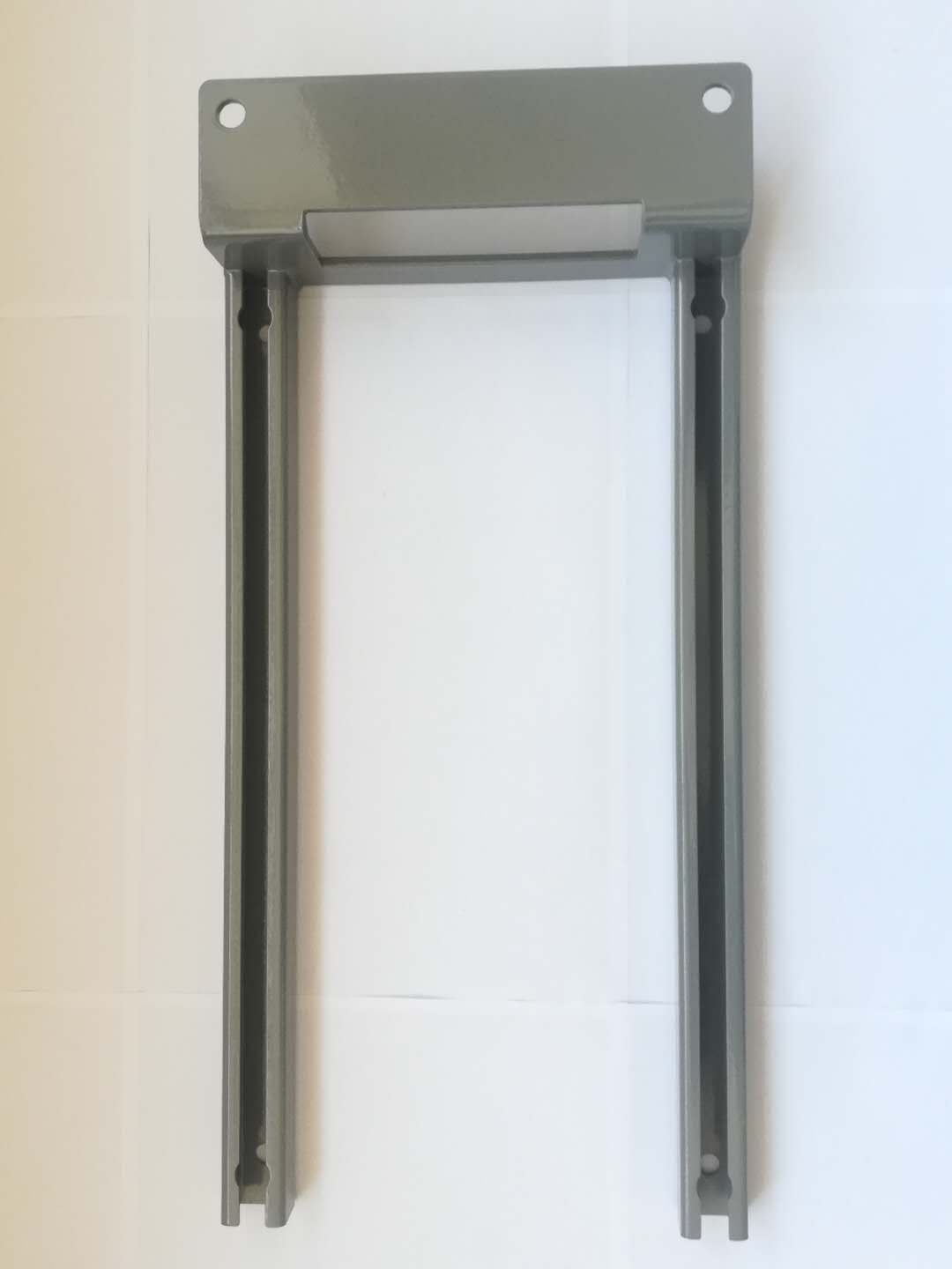 Bus seat bracket - Image 3