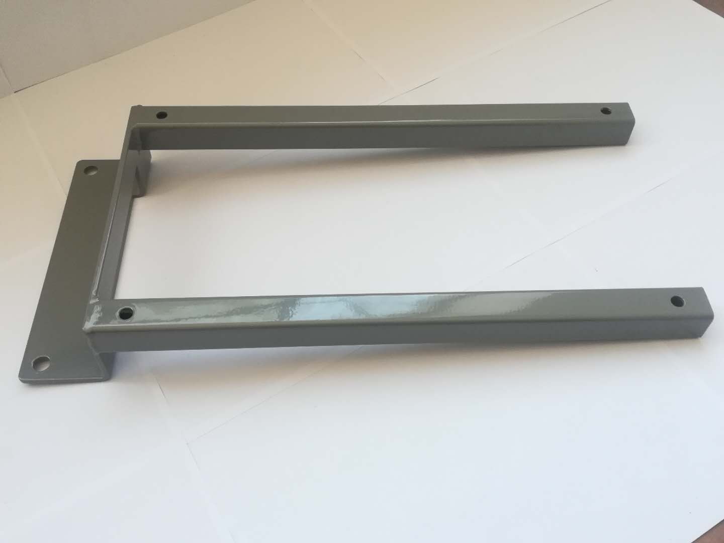Bus seat bracket - Image 2