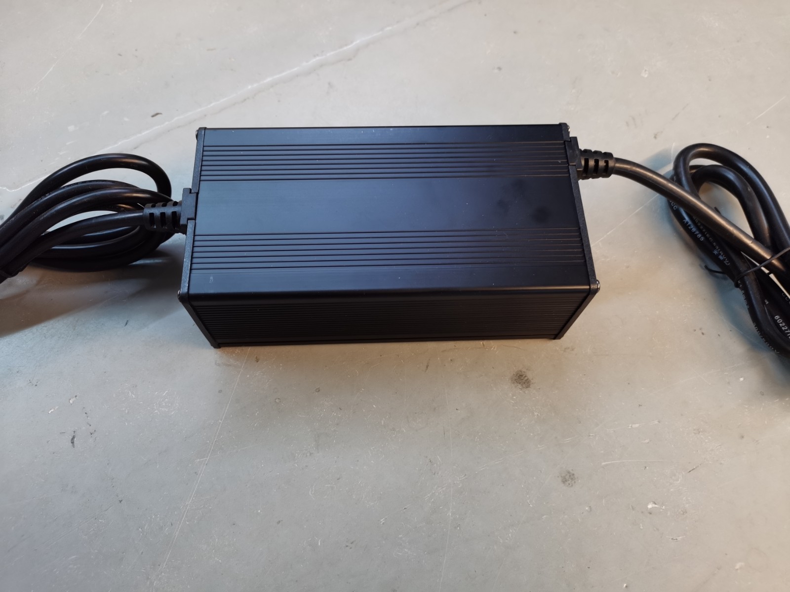 87.6V 5A Lithium Iron Phosphate Battery Charger for 24S 72V Packs