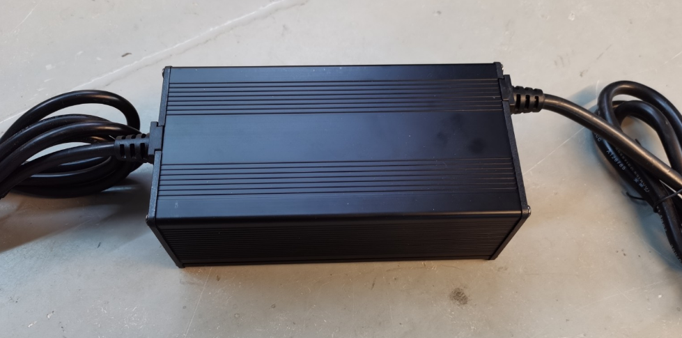 67.2V 9A Lithium-Ion Battery Charger for Electric Scooters