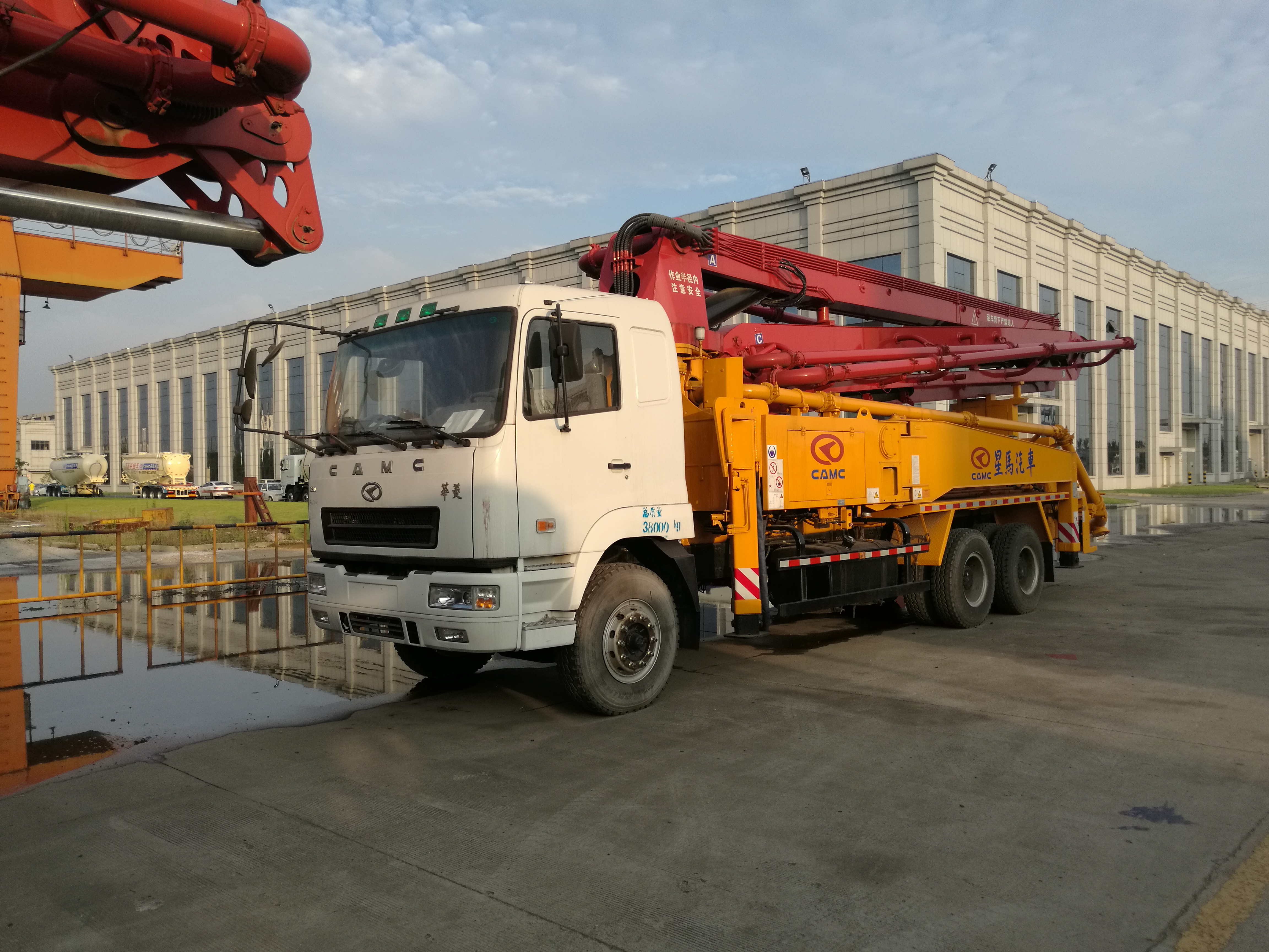 CAMC classic 39 meters concrete pump truck - Image 3