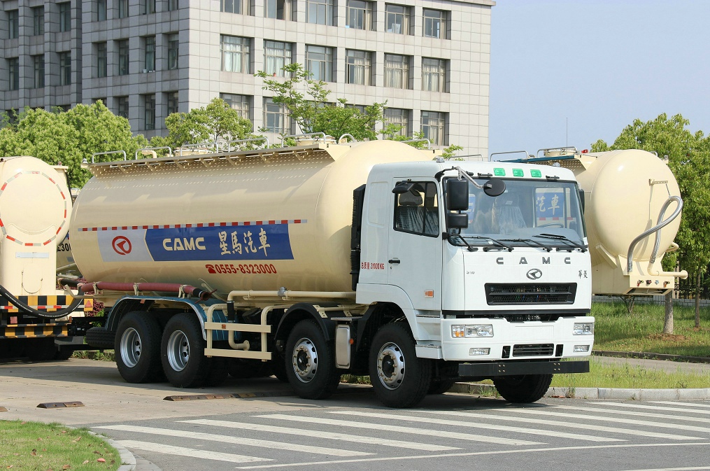 CAMC classic bulk cement truck - Image 2