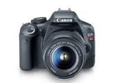 Digital Single-Lens Reflex Camera with Zoom Lens