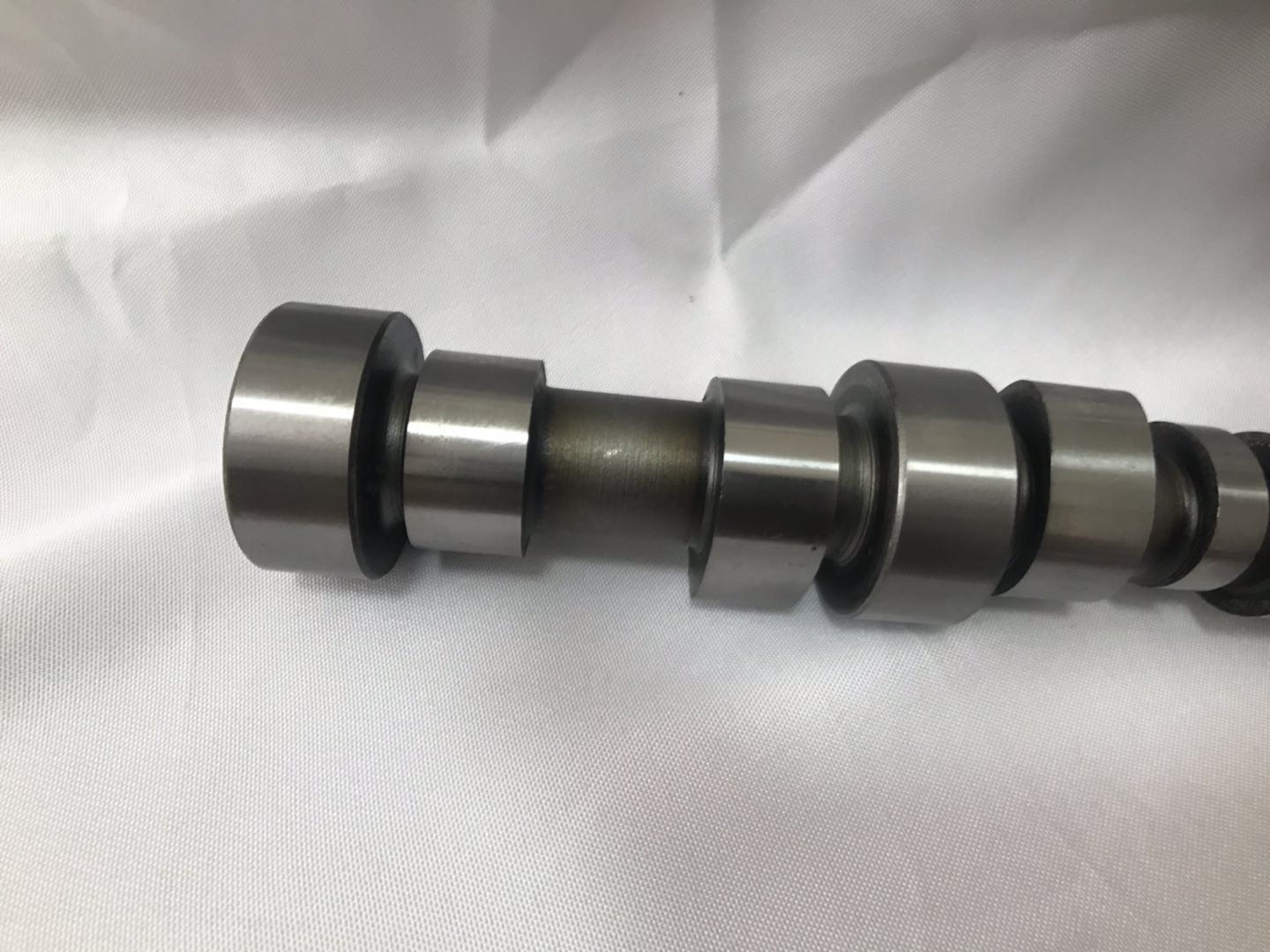 Engine Camshaft for Performance Enhancement