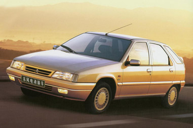 Hatchback Car with Compact Chassis