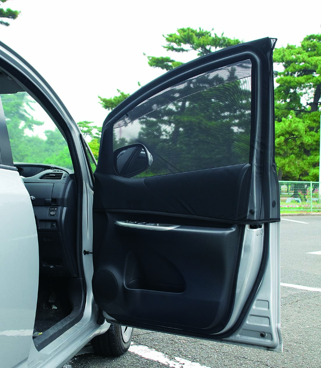 CAR CURTAIN FOR FRONT - Image 2