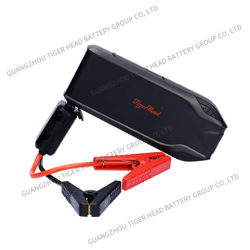 Car Jump Starter GL8- 19200mAh 700A High-Efficient with Smart Cable and QC3.0 - Image 2