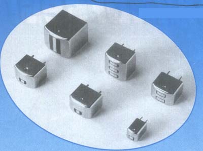 Card Reader Heads with Noise Suppression