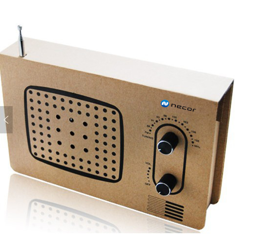 Cardboard AM/FM radio - Image 2
