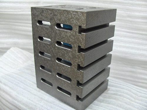 Cast iron square block and tube - Image 2