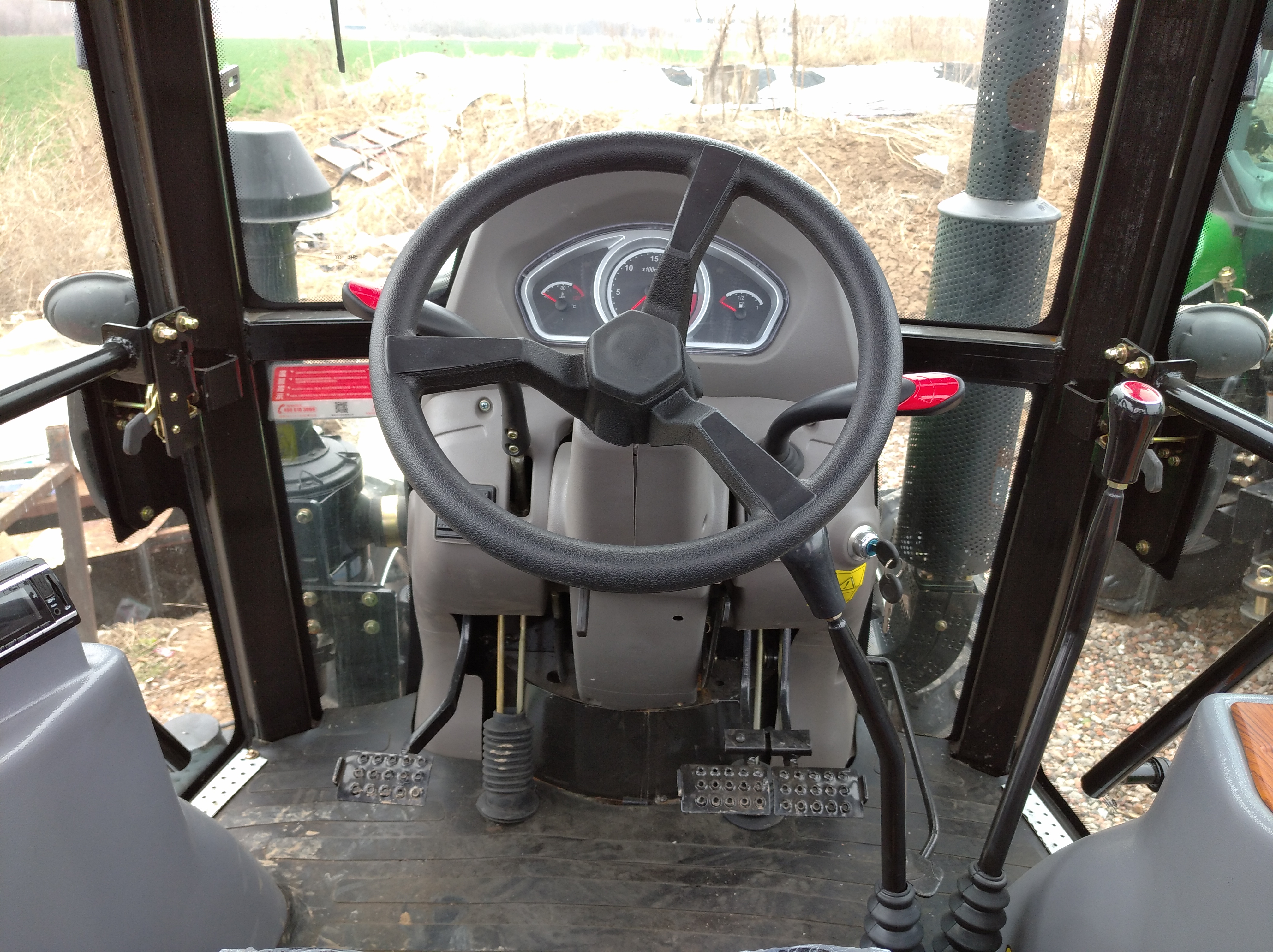 70-75 HP 4WD Farm Tractor with Cabin