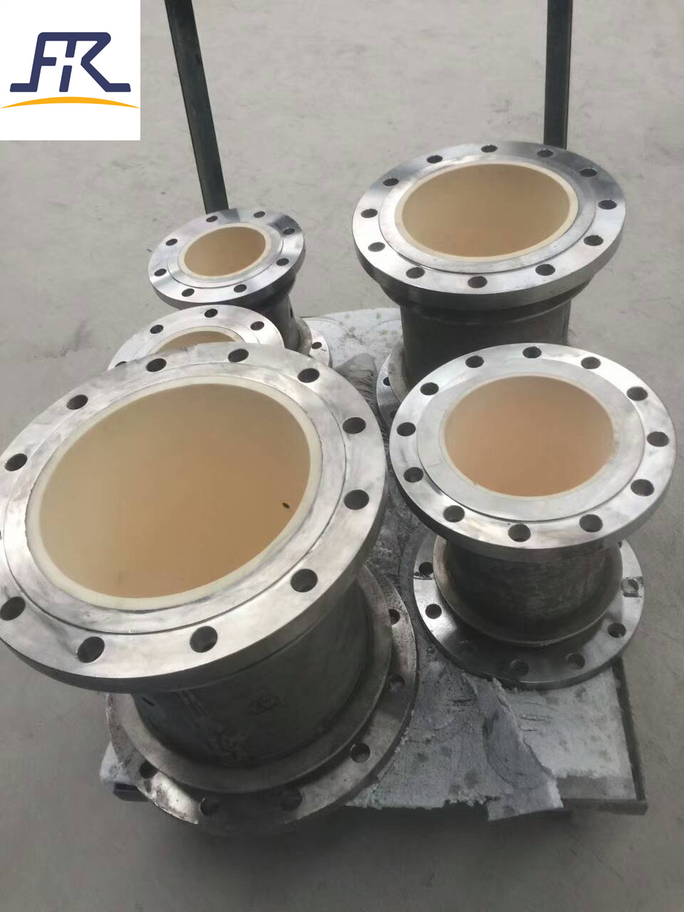 Ceramic Lined Composite Pipe and Elbow