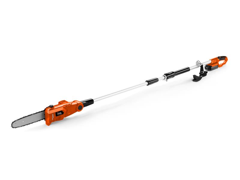 Cordless telescopic chainsaw in use