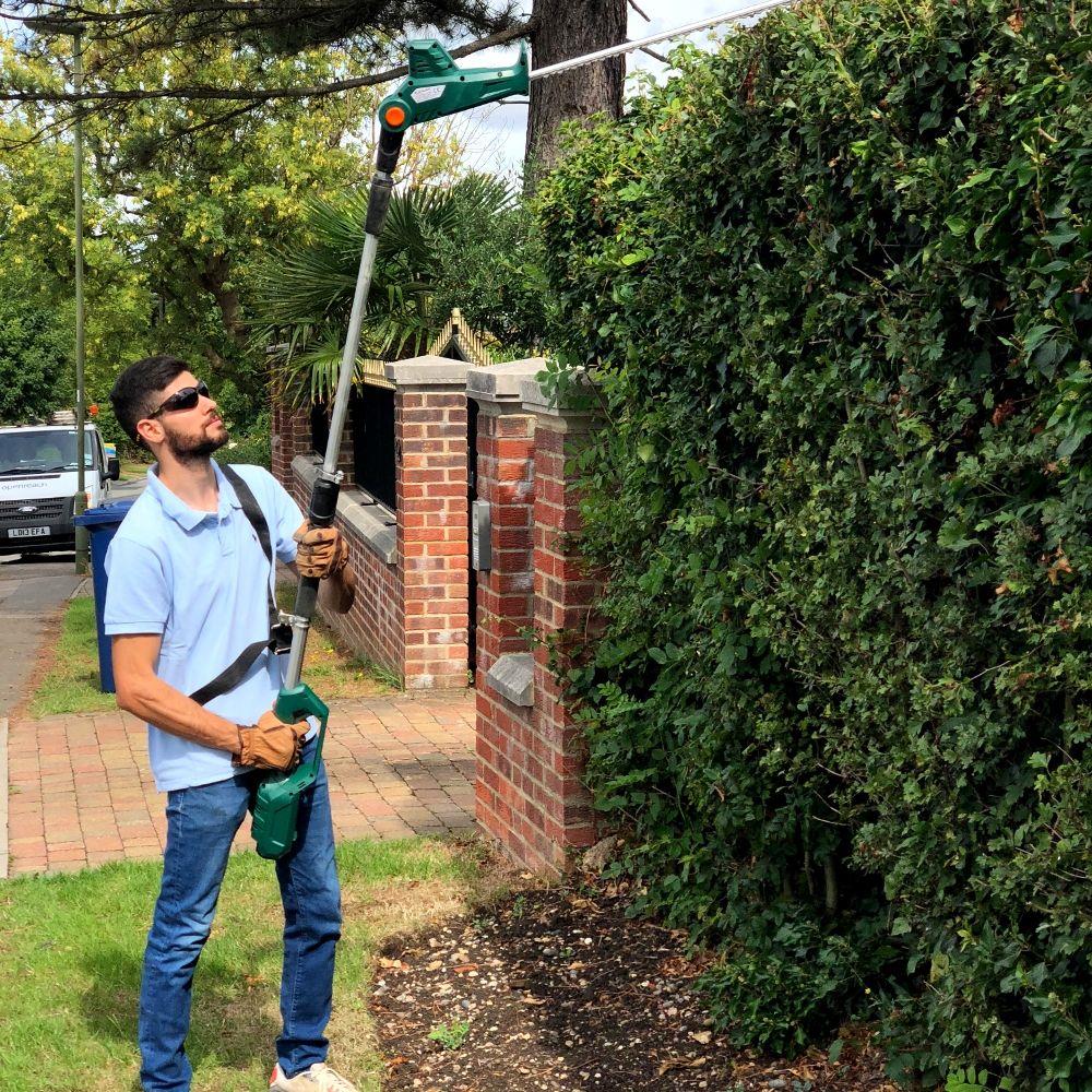 CG400M01 DC40V Li-Ion Battery Cordless/Electric Telescopic/Pole Garden Hedge Trimmer - Image 2