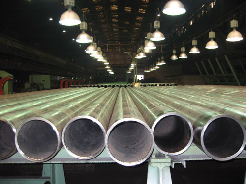 Industrial Metal Pipes for Fluid and Gas Transport