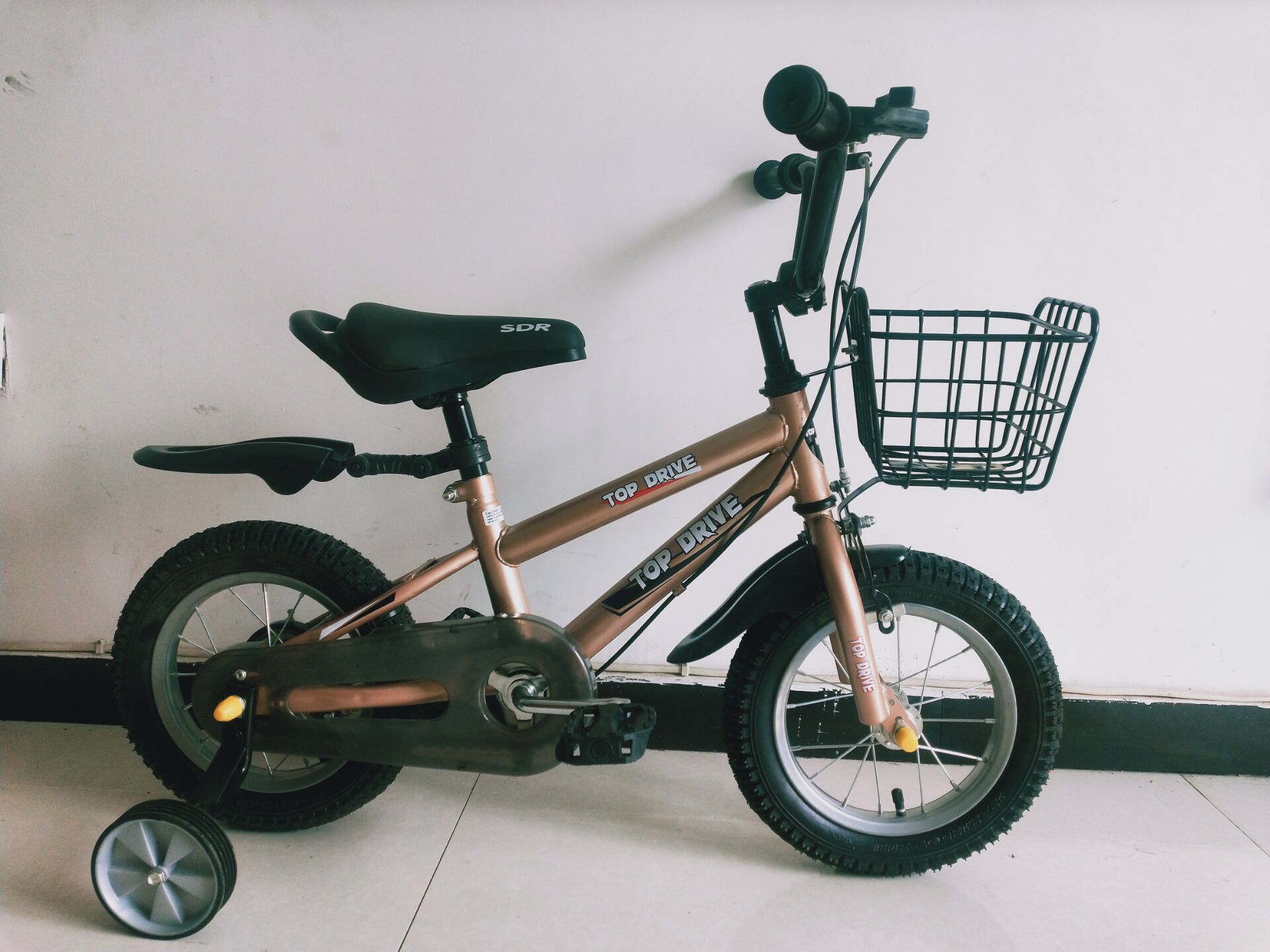 Children's Bicycle with Training Wheels and Basket