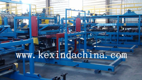 Heavy duty sandwich panel machine frame
