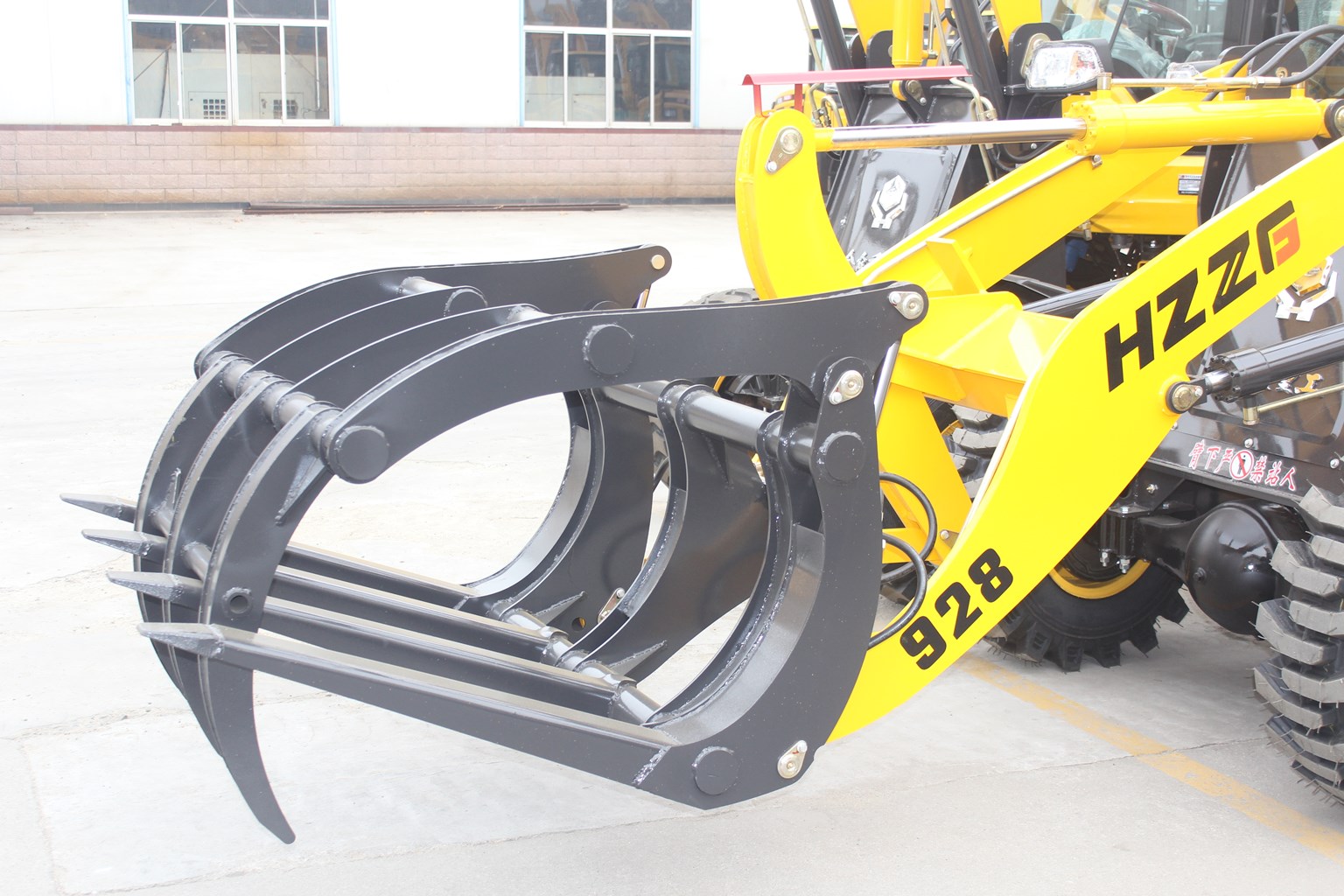 China mini front wheel loader New popular zl928 Wheel Fork Grass Machine Price - Image 2