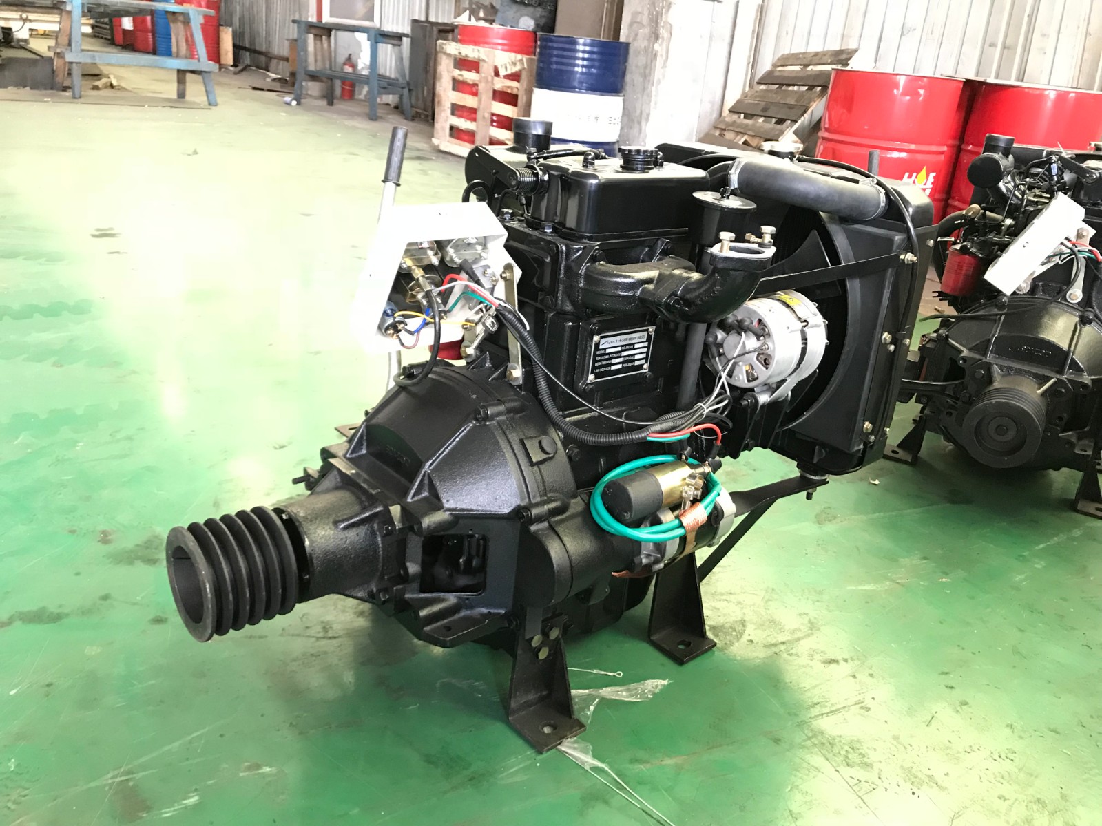 China twin cylinders diesel engine power unit with clutch and pully in cheap price - Image 2