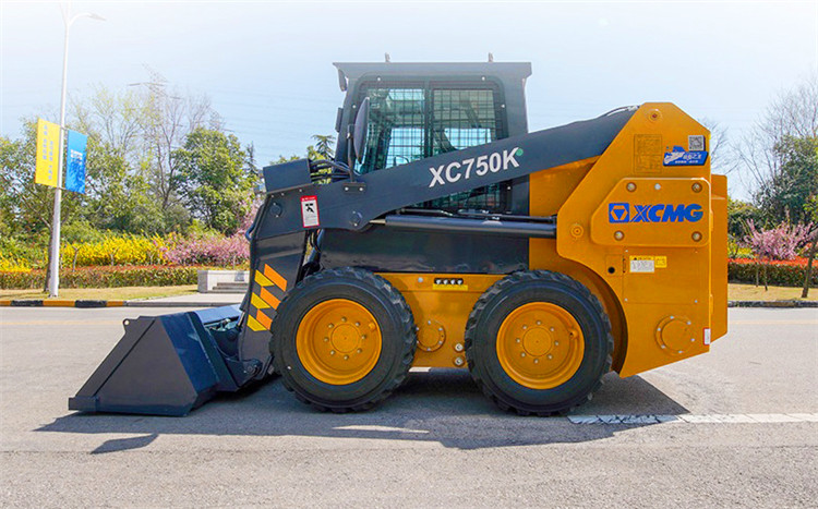 China XCMG new 1 ton mini skid steer loader XC750K skidsteer loader for sale - Image 2