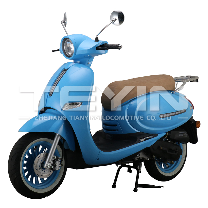 125CC Vintage Style Gas Scooter