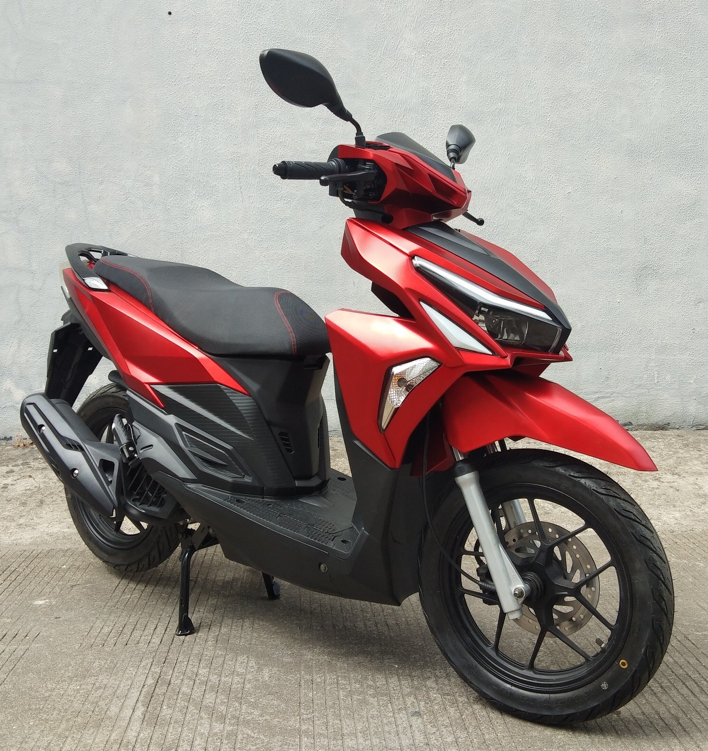 Click Design 125cc/110cc Geely Motorcycle Scooter (JL125T-31D) CCC Ce - Image 3
