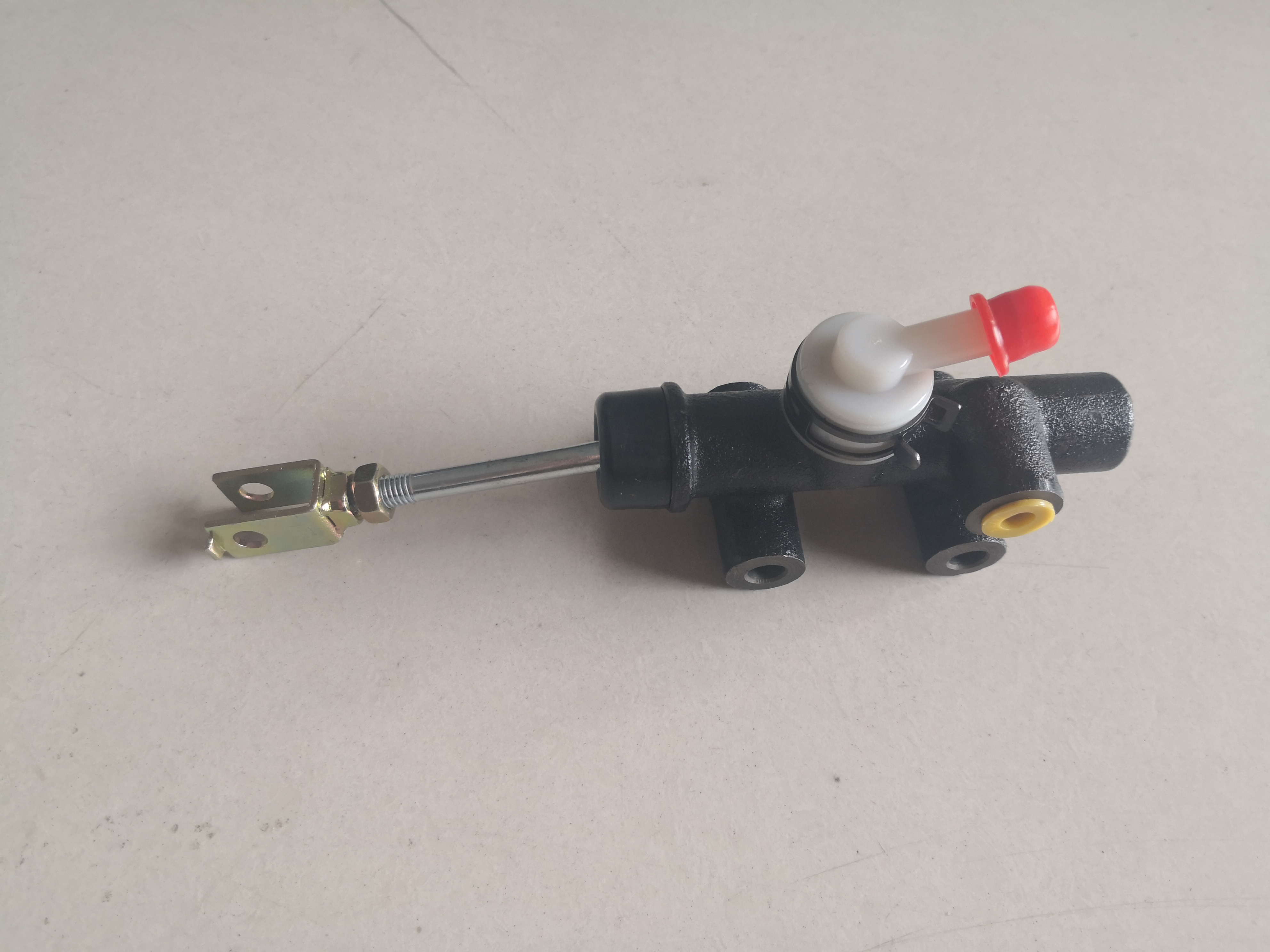 clutch master cylinders - Image 2