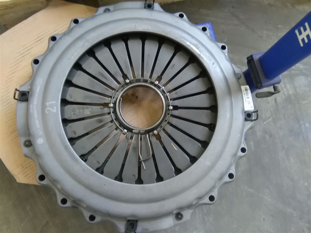 Clutch pressure plate - Image 2