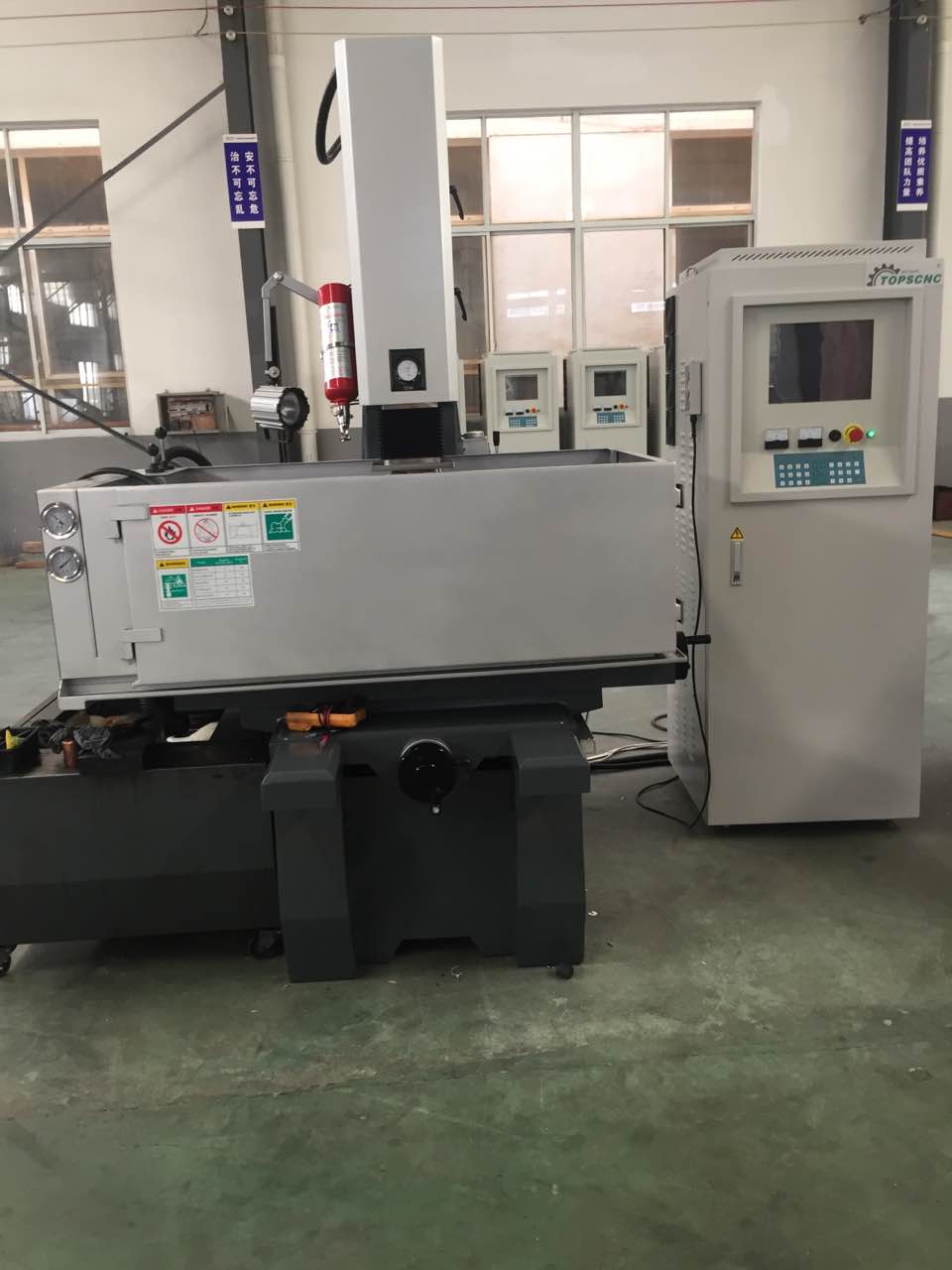CNC Die Sinking EDM Machine