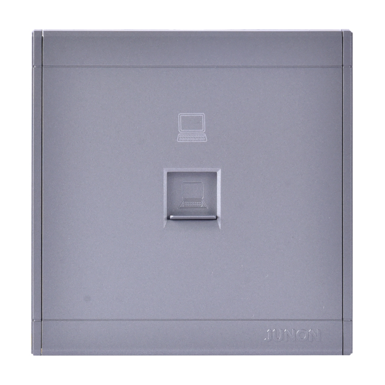 Computer Outlet - Image 2