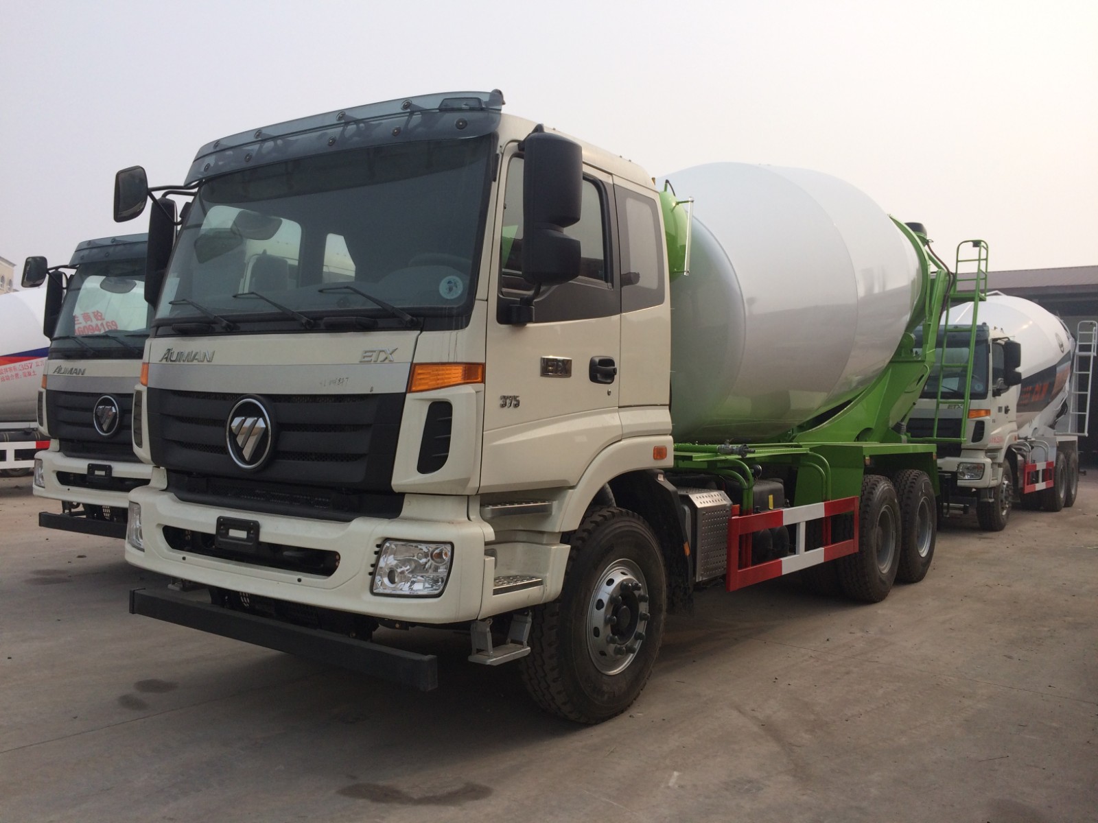 concrete mixer truck with 6*4 drive for 12 cubic meter - Image 3