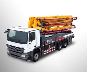 Concrete Pump Truck with Multi-Section Boom