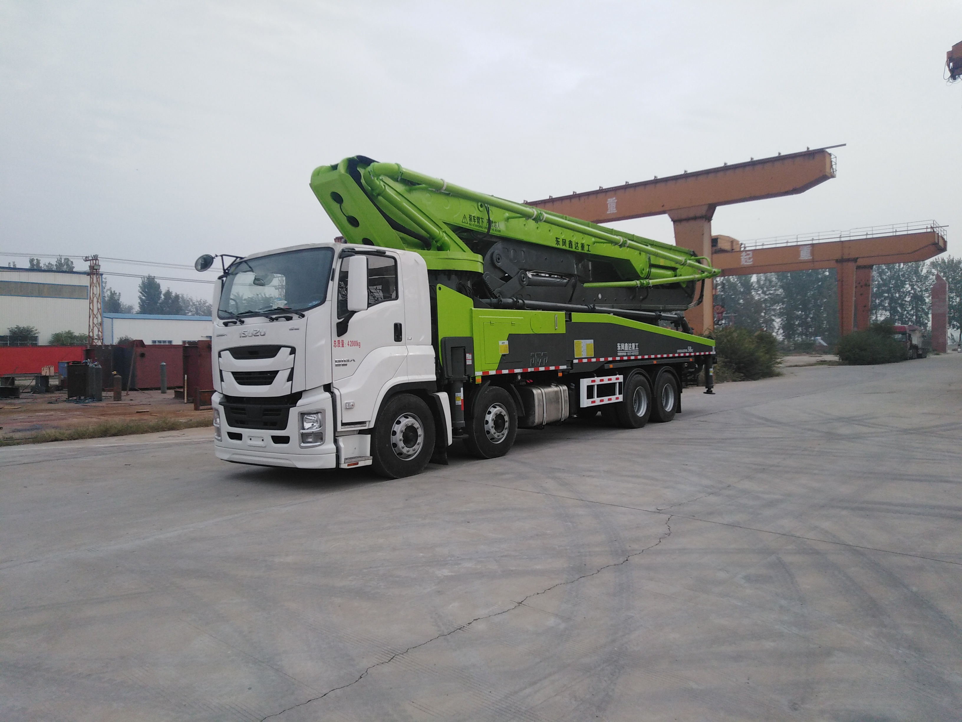 Concrete pump truck - Image 3