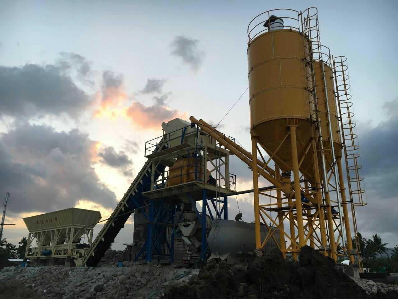 Aggregate storage and batching unit