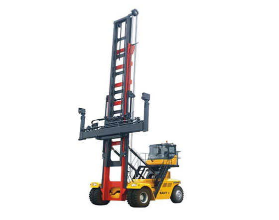 Container Lifting Machine with Telescopic Boom