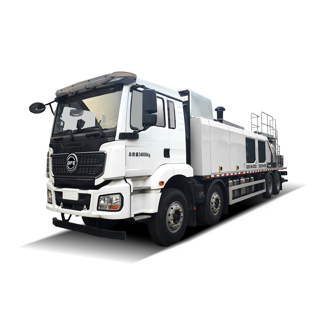 Heavy-duty continuous tubing pumper truck with 8x4 chassis