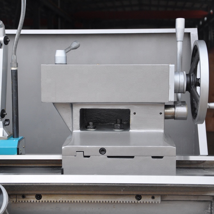 Conventional Lathe with 500mm Swing