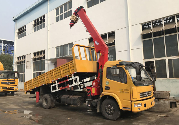 Crane-Equipped Flatbed Truck