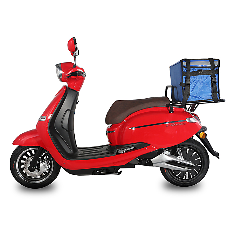 Red delivery scooter with rear insulated box