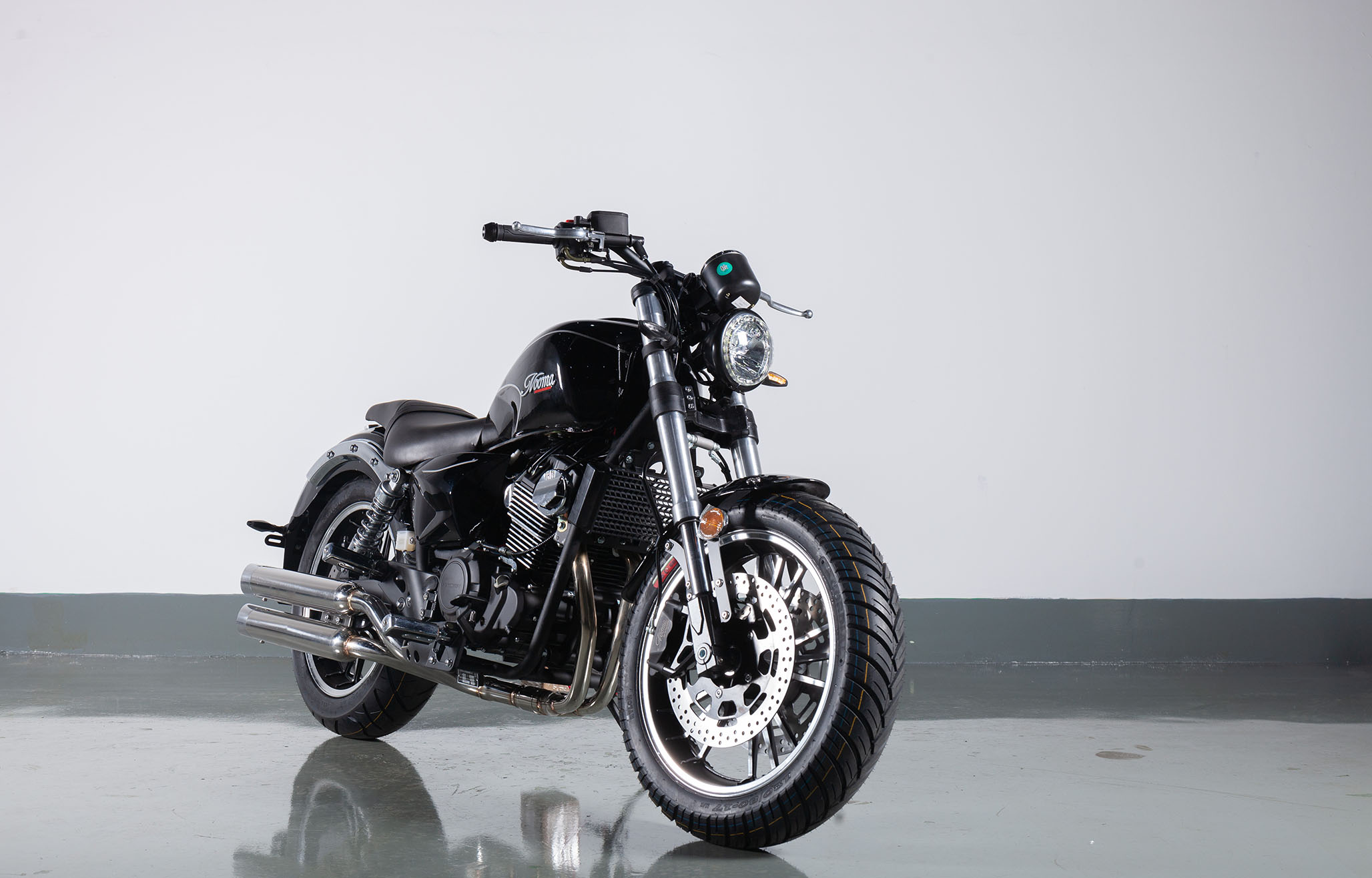 Cruiser motorcycle - Image 2