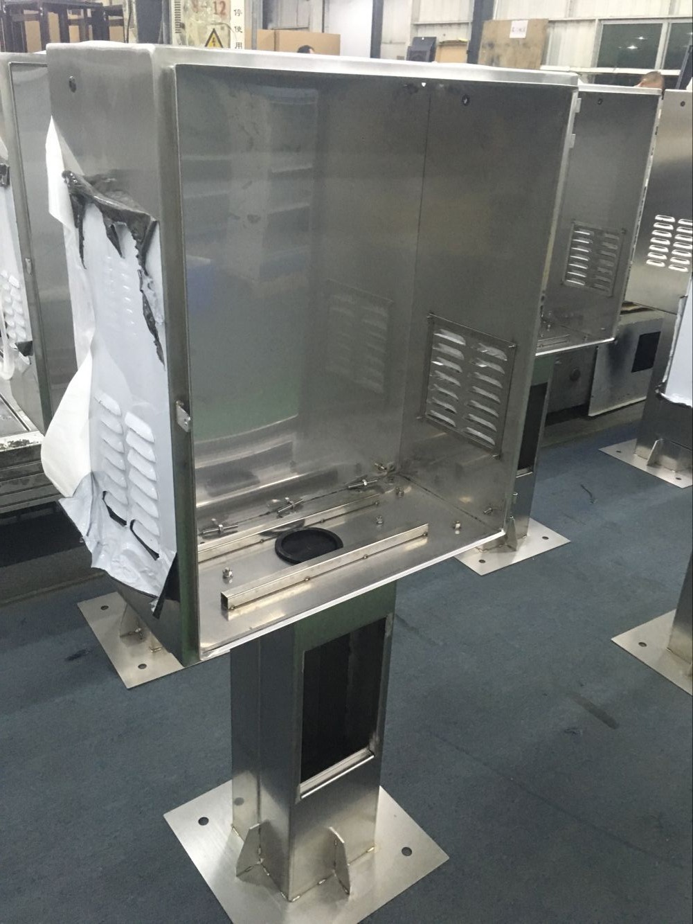 Customized stainless cabinet - Image 2
