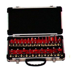 Router Bit Set with Carbide Cutting Edges