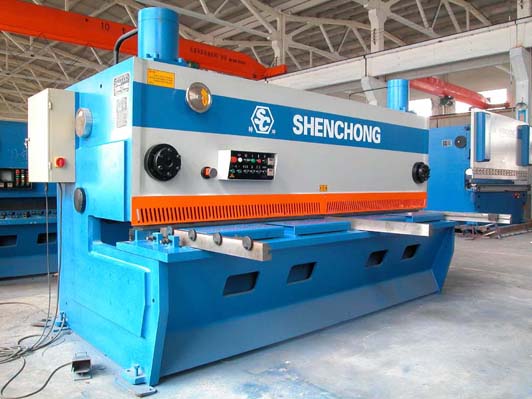Metal Sheet Cutting and Folding Machine