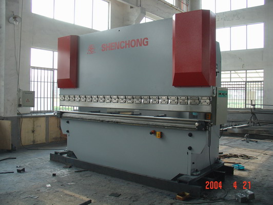 Metal Cutting and Folding Machine